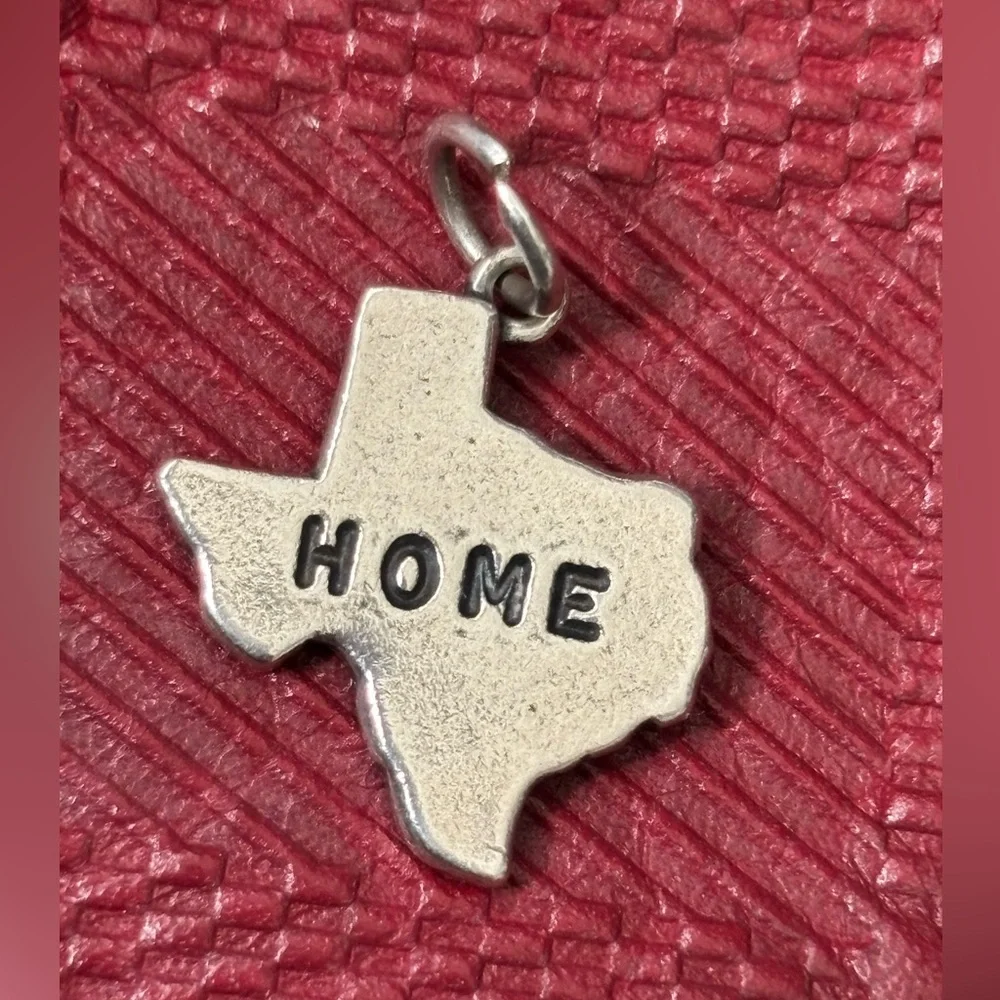Retired James Avery Sterling Silver 
